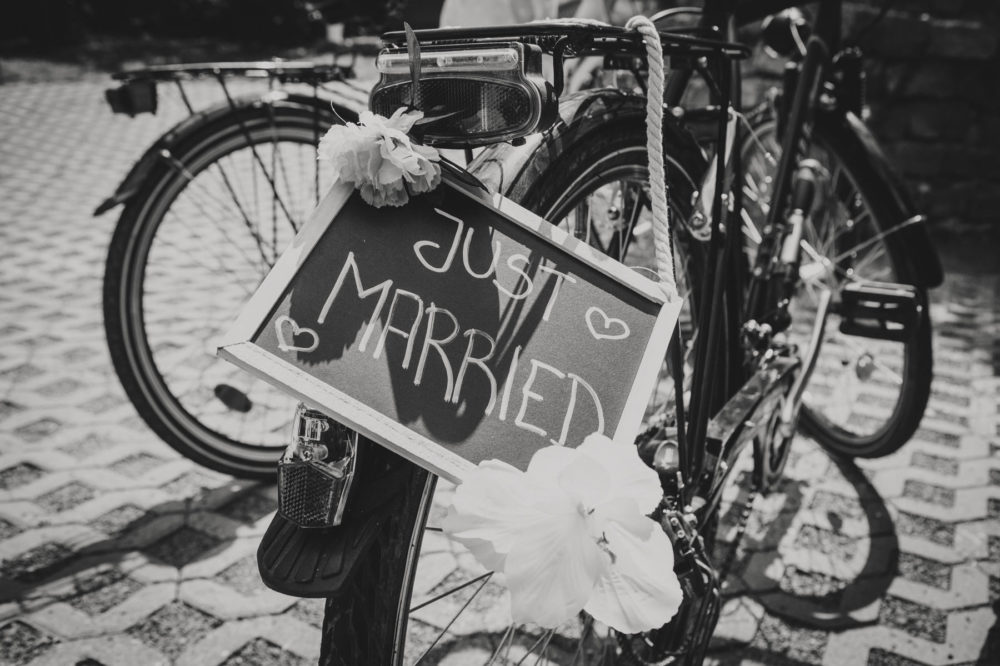 Hochzeitsfotografie - Fahrrad des Brautpaars