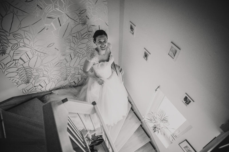 Hochzeitsfotograf Niedernberg - Braut im Treppenhaus